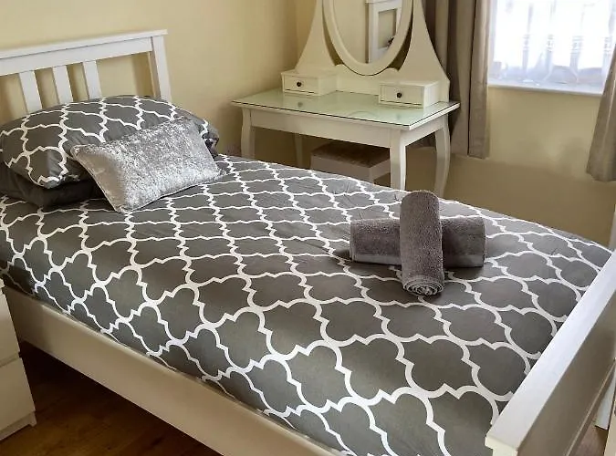 The Brunel Mews Готель типу 