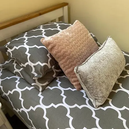 The Brunel Mews * بريستول