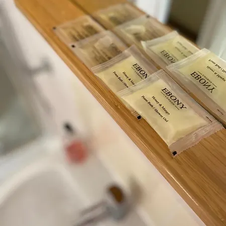 The Brunel Mews * بريستول