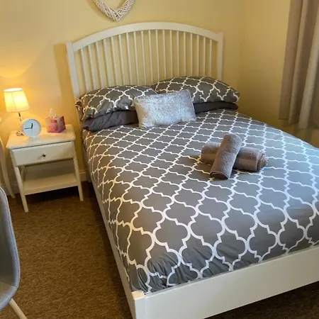 The Brunel Mews Bed & Breakfast *