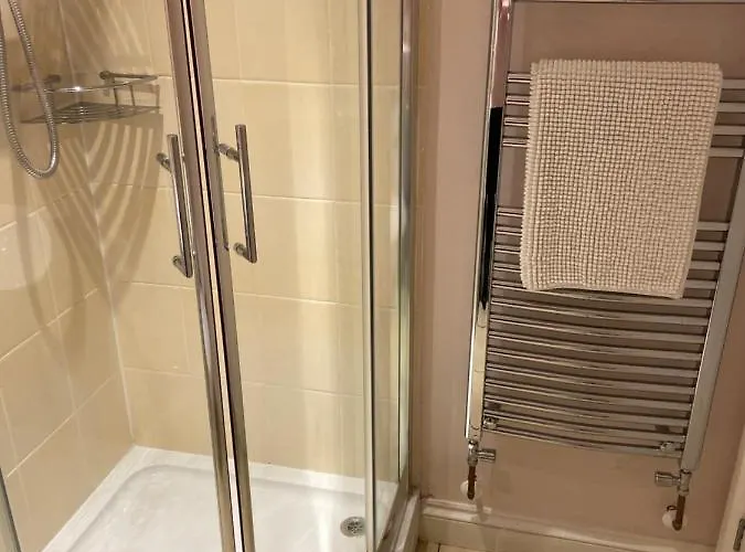 فندق مبيت وإفطار The Brunel Mews *