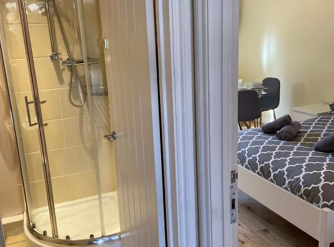 The Brunel Mews فندق مبيت وإفطار بريستول