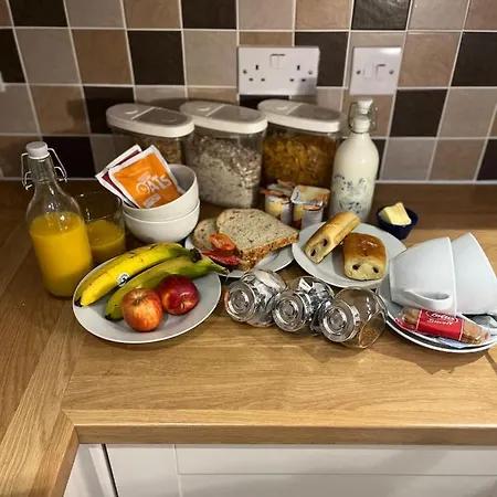 The Brunel Mews Bed & Breakfast *