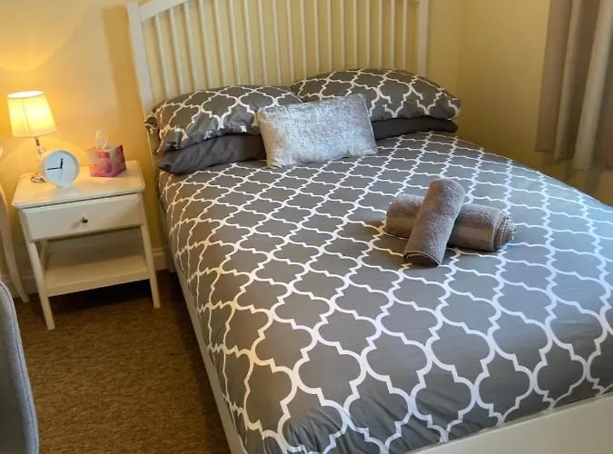 The Brunel Mews Bed and breakfast *